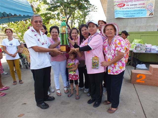 ภาพบรรยากาศแข่งขันกีฬาสีผู้สูงอายุ และสืบสานประเพณีไทย