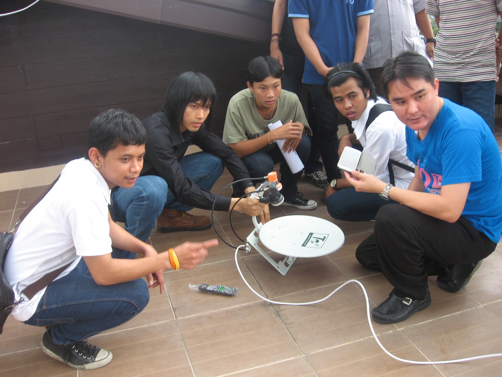 ศึกษาดูงานต้นแบบการทำธุรกิจ(กล้องวงจรปิดและจานดาวเทียม)